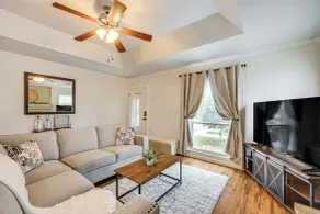 3 Mi to Randolph Afb: Family Home w/ Poker Table! - Interior