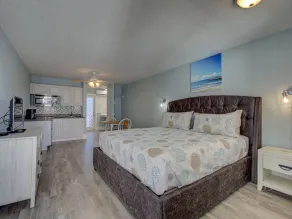 Tiffany's Motel & Condos - Zimmer