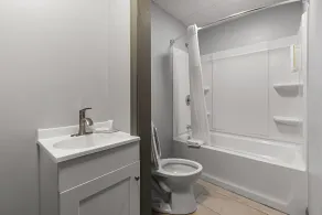 Clarion Pointe Hinesville near Fort Stewart - Room