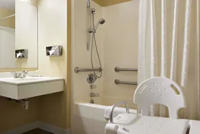Super 8 by Wyndham Marion - Salle de bain