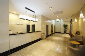 Hotel B - Réception