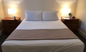 Blueys Motel - Room