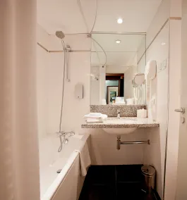 Holiday Inn Bordeaux Sud Pessac - Salle de bain