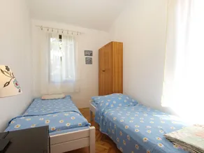 House Puntizela with large private pool 747 - Room