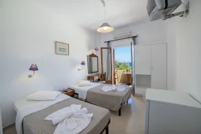 Nostos Beach - Rom