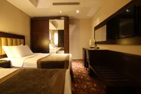 Lancaster Suites Raouche - Room