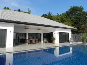 Secluded Villa with Private Pool and Breathtaking Sea Views - Piscina