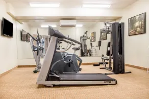 Quality Inn & Suites - Fitnessfaciliteter