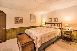 New Holland Apartment w/ Patio, Deck & Pool - Zimmer
