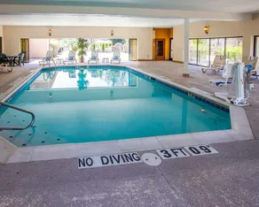 Comfort Suites University Area Notre Dame-South Bend - Piscine