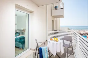 Hotel Capitol - Vue de la chambre