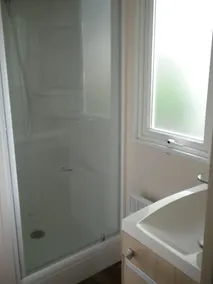 Camping du Lac de Saint-Pardoux - Bathroom