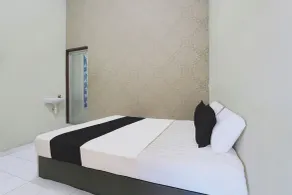 Hotel O Near Tugu Yogyakarta 2 formerly Monjali Inn - Værelse