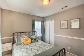 Pet-Friendly Brunswick Retreat w/ Gas Grill! - Intérieur