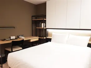 Comin' Place HSR Hotel - Chambre