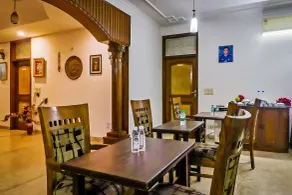 OYO 474 Hotel VM Residency - Restaurante