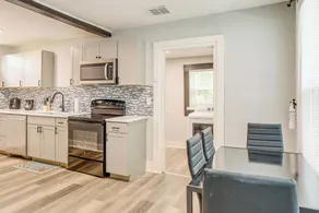 < 1 Mi to Everbank Stadium: Retreat w/ Yard! - Interiør