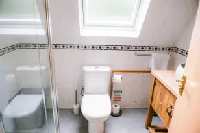 Bright Star Lodge - Bathroom