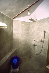 The Mannat Farms - Bathroom