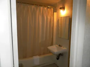 Tidewater Motel - Baño