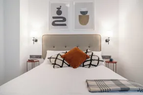 H11 Aparthotel - Room