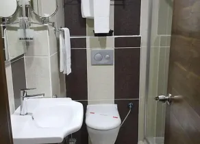 Miroglu Hotel - Bathroom