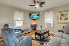 3 Mi to Dtwn & Flood Museum: 'cozy Q Cottage' - Interior
