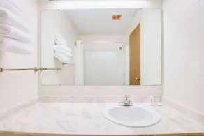Super 8 by Wyndham Port Clinton - Salle de bain