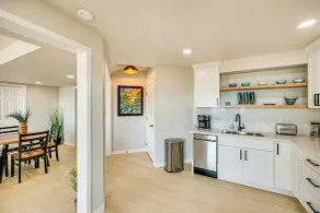Puget Sound Views: Des Moines Apt w/ Patio - Interiør