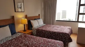 HAWAII  2 MIN FROM THE BEACH - Room