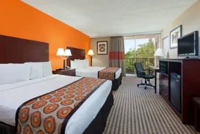 Howard Johnson by Wyndham Arlington Ballpark / Six Flags - Chambre