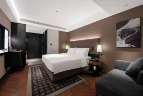 Intercity Shanghai Xujiahui - Free Minibar and near Yishan Road Metro Station - Room