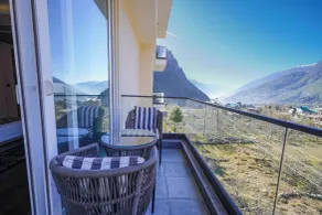 Carom Hotel Manali - Vista dalla camera