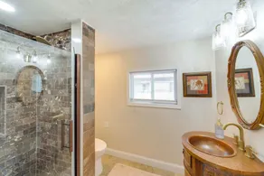 Near Lake Erie, Harbor & Parks: Conneaut Getaway! - Innenbereich