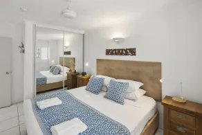 Agincourt Beachfront Apartments - Rum