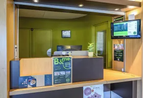 B&B HOTEL Orange - Réception