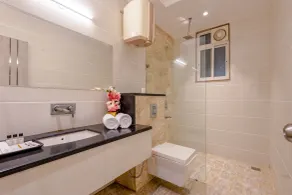 Hotel Transit International- Aerocity Delhi Airport - Salle de bain