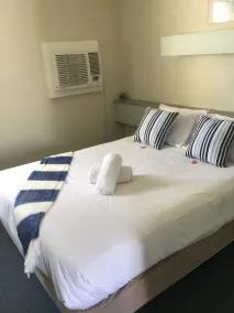 Emerald Central Hotel Official - Room