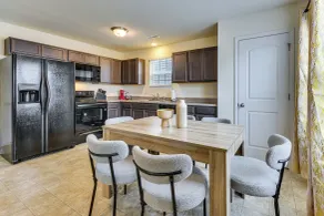 4 Mi to Hospital & Dtwn Greensboro: Spacious Home - Interiør