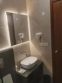 HoTeL TRENOR - Casa de banho