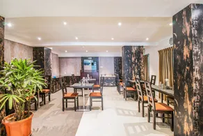 FabHotel Jansi Deluxe - Nr Gandhipuram Bus stand - Restaurant