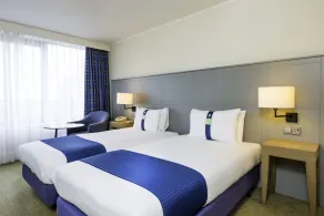Holiday Inn Milton Keynes Central by IHG - Habitación