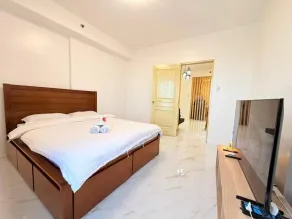 Sky N Sea Suites Staycation Malate Bayview Mansion - Habitación
