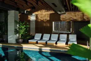 1 Hotel Melbourne - Pool