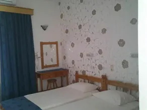 Christina Studios - Quarto