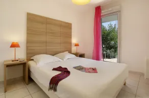 Vacancéole - Résidence Cap Camargue - Chambre