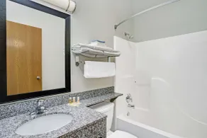 Days Inn & Suites by Wyndham Page Lake Powell - Salle de bain
