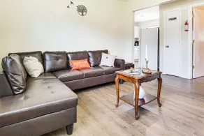 2 Mi to The Marketplace: Spring Valley Apartment - Intérieur