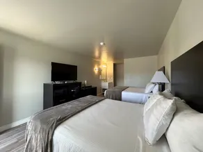 HWY 50 Inn - Room