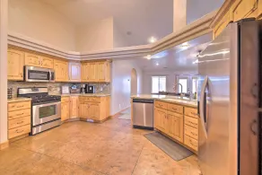 Hurricane Home w/ Pool & Spa ~ 25 Mi to Zion! - Innvendig